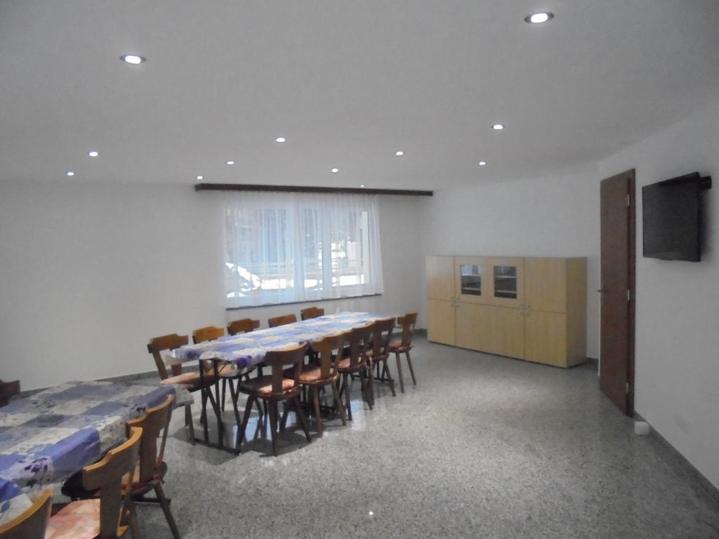 הוילה סאס-גרונד Haus Weideli, Dammstrasse 7 מראה חיצוני תמונה